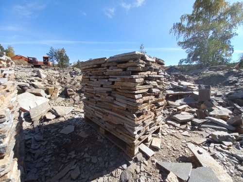 Плитняк златолит серебристый для мощения на бетон купить в Чехову