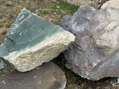 Камни для ландшафтного дизайна зелёные 10-60 килограмм купить в Чехову