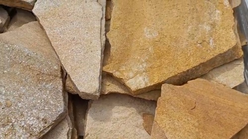 Плитняк златолит жёлтый для цоколя купить в Чехову