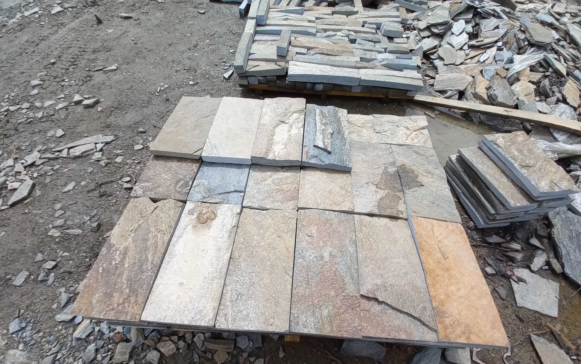 Плитка пилёная златолит Уральский для фасада купить в Чехову