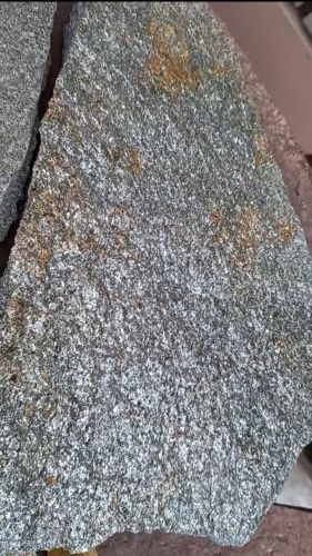 Плитняк златолит серебристый для цоколя, отмостки купить в Чехову