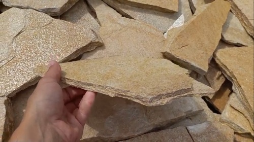 Плитняк златолит жёлтый для цоколя купить в Чехову