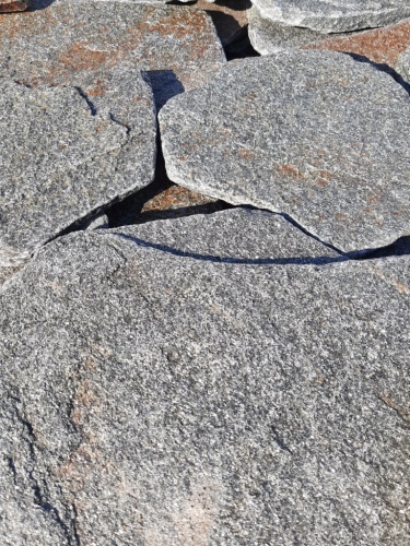 Златолит серебристый галтованный для цоколя купить в Чехову